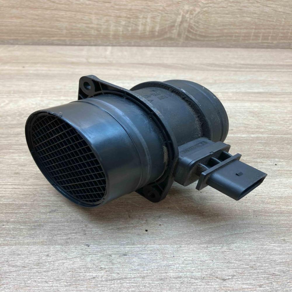 03G906461C 0281002735  Mass air flow meter Volkswagen Touran I