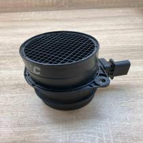03G906461C 0281002735  Mass air flow meter Volkswagen Touran I