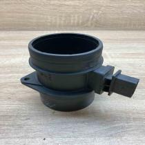 03G906461C 0281002735  Mass air flow meter Volkswagen Tiguan