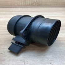 03G906461C 0281002735  Mass air flow meter Volkswagen Tiguan