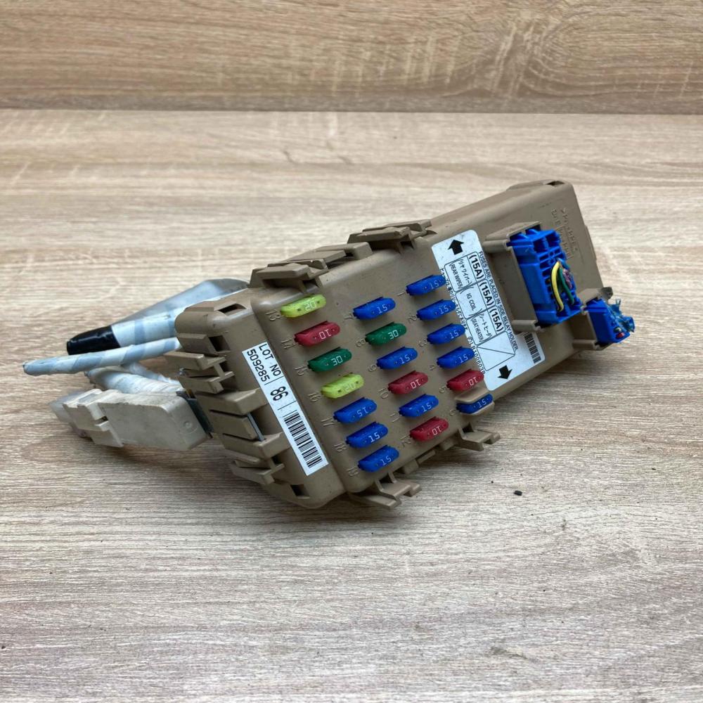 LB100603B 509285  Fuse box set Subaru Forester SG