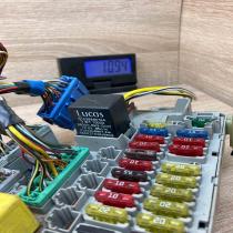 YWC104500 53070107A YQE000070 Fuse module Rover 45
