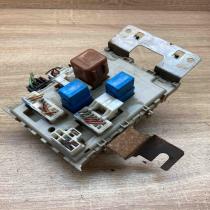 24350 4U100 0517011  Fuse module Nissan Almera Tino