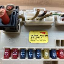 24350 4U100 0517011  Fuse module Nissan Almera Tino