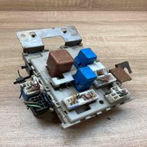 24350 4U100 0517011  Fuse module Nissan Almera Tino