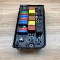 13144709 460023260  Fuse module Opel Vectra C
