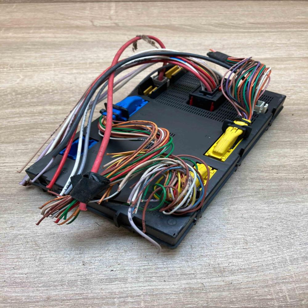 6025316680 73651111K  Central body control module Renault Espace III