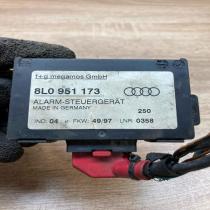 8L0951173 7480101  Alarm control unit/module Audi A8 S8 D2 4D