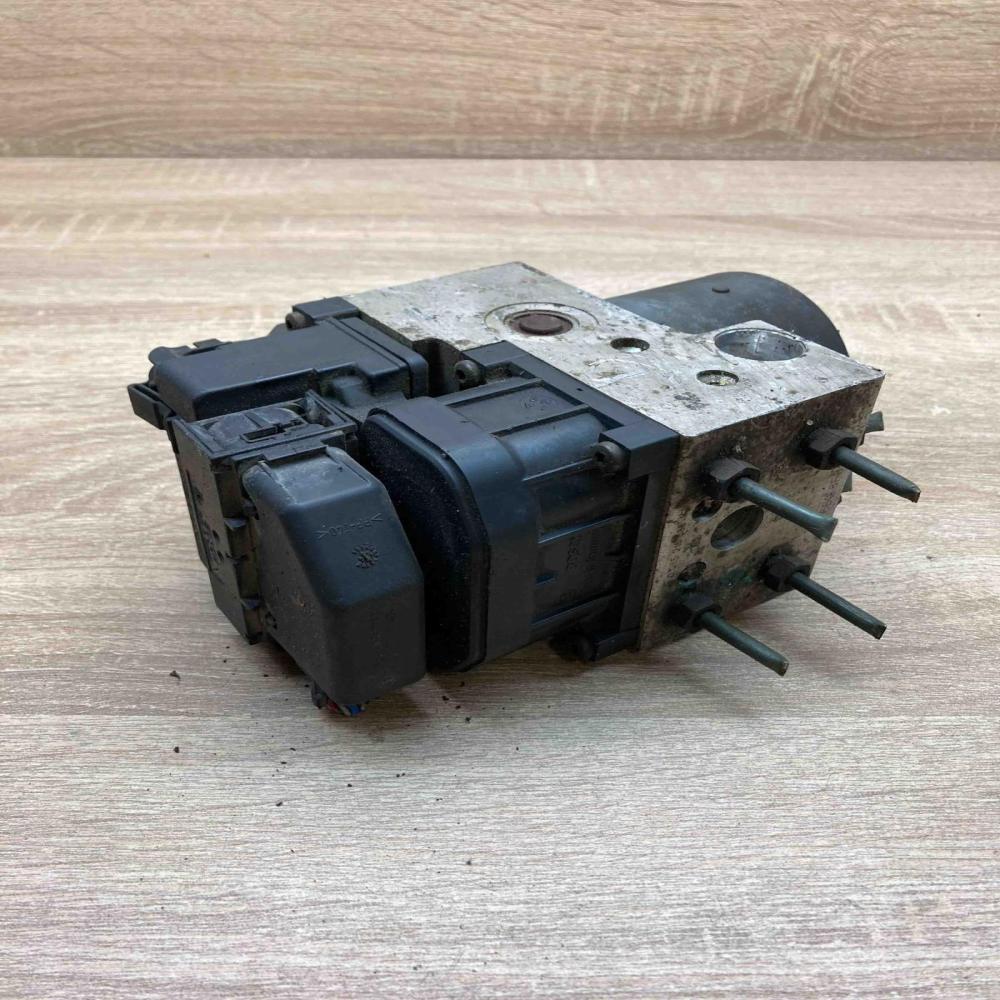 0273004316 0265216586 863507 ABS Pump Nissan Primera
