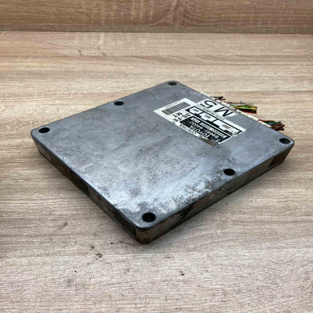 89661 44030 211000 4980  Engine control unit/module ECU Toyota Picnic