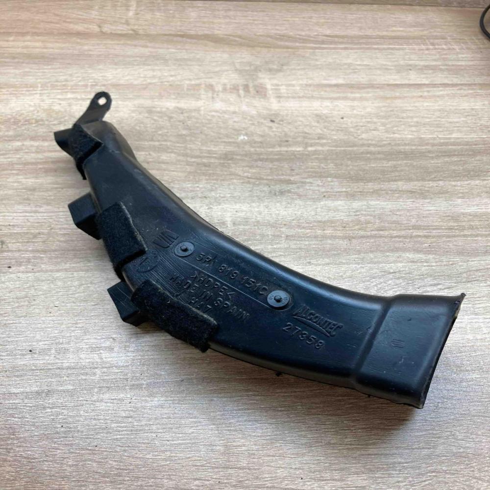 5P1819151C 27358  Cabin air duct channel Seat Toledo III (5P)