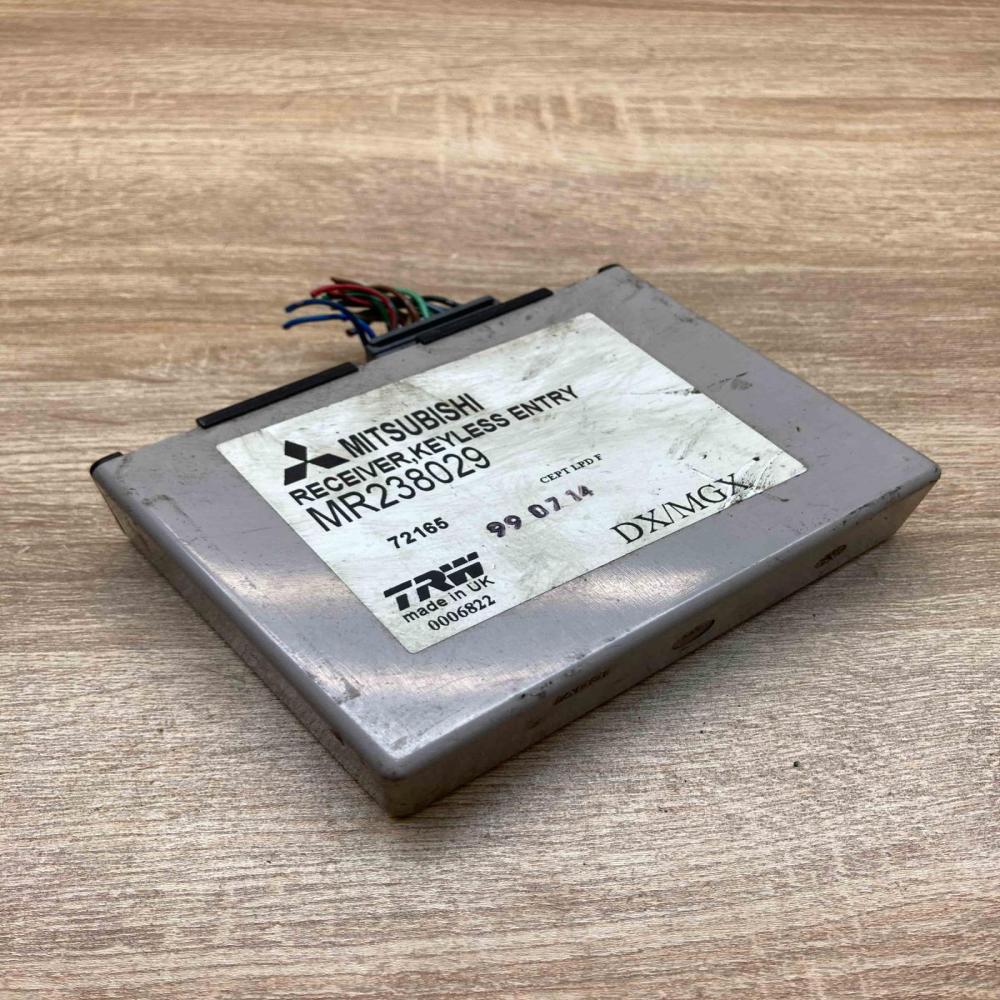 MR238029 72165  Alarm control unit/module Mitsubishi Carisma
