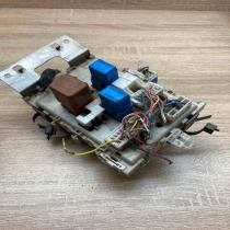 24350 4U100 0619001  Fuse module Nissan Almera Tino