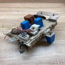 24350 4U100 0619001  Fuse module Nissan Almera Tino