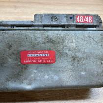 MB686562 467 0556  ABS control unit/module Mitsubishi Space Runner