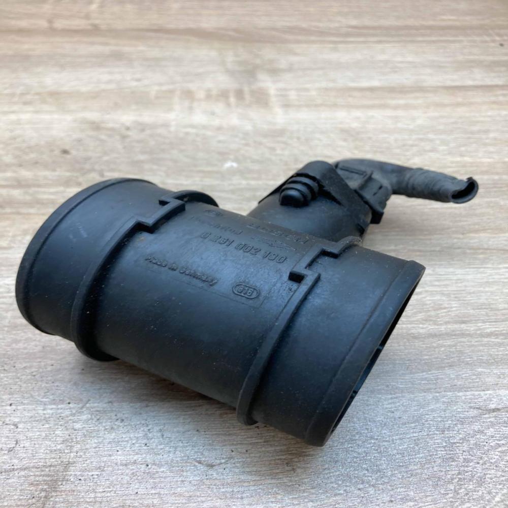 0281002180   Mass air flow meter Audi A6 S6 C5 4B