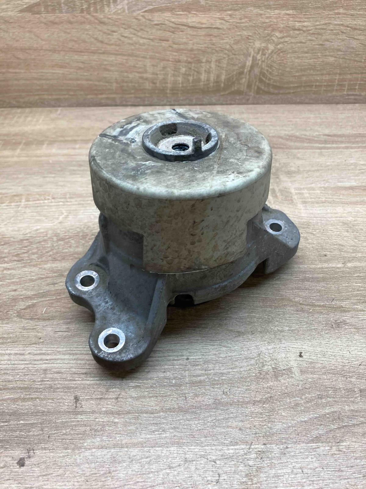 36 972 TBVC CZ ZGS002 Engine mount bracket Mercedes-Benz C W205