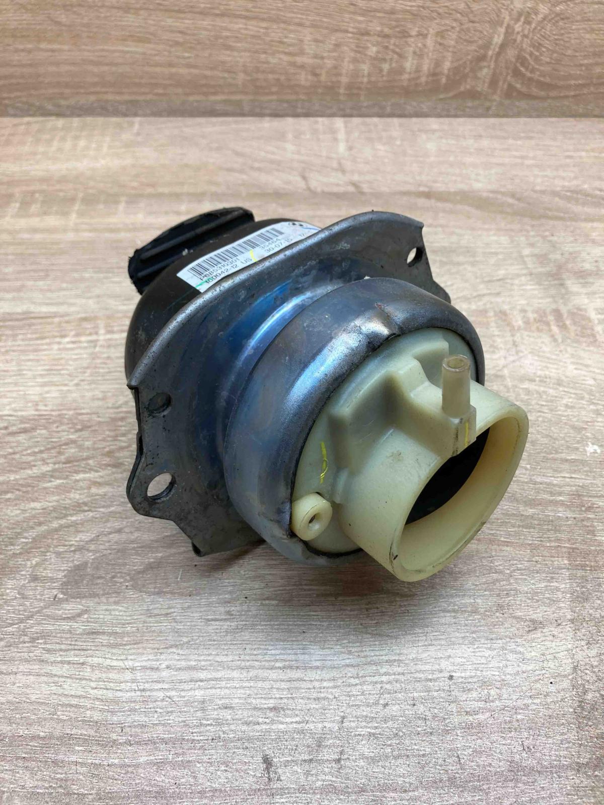 P685310301 160042 12 35464 Engine mount bracket BMW X5 F15