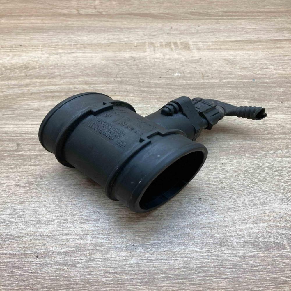 0281002428   Mass air flow meter Audi A4 S4 B5 8D