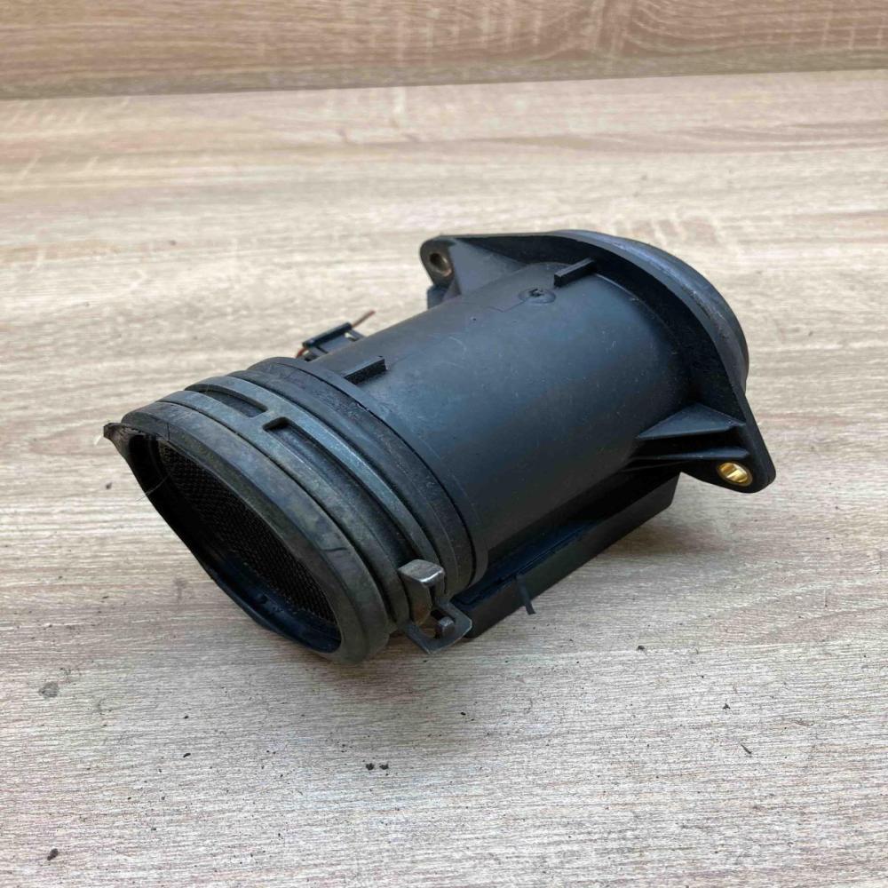 71822151   Air filter box Audi 80 90 S2 B4
