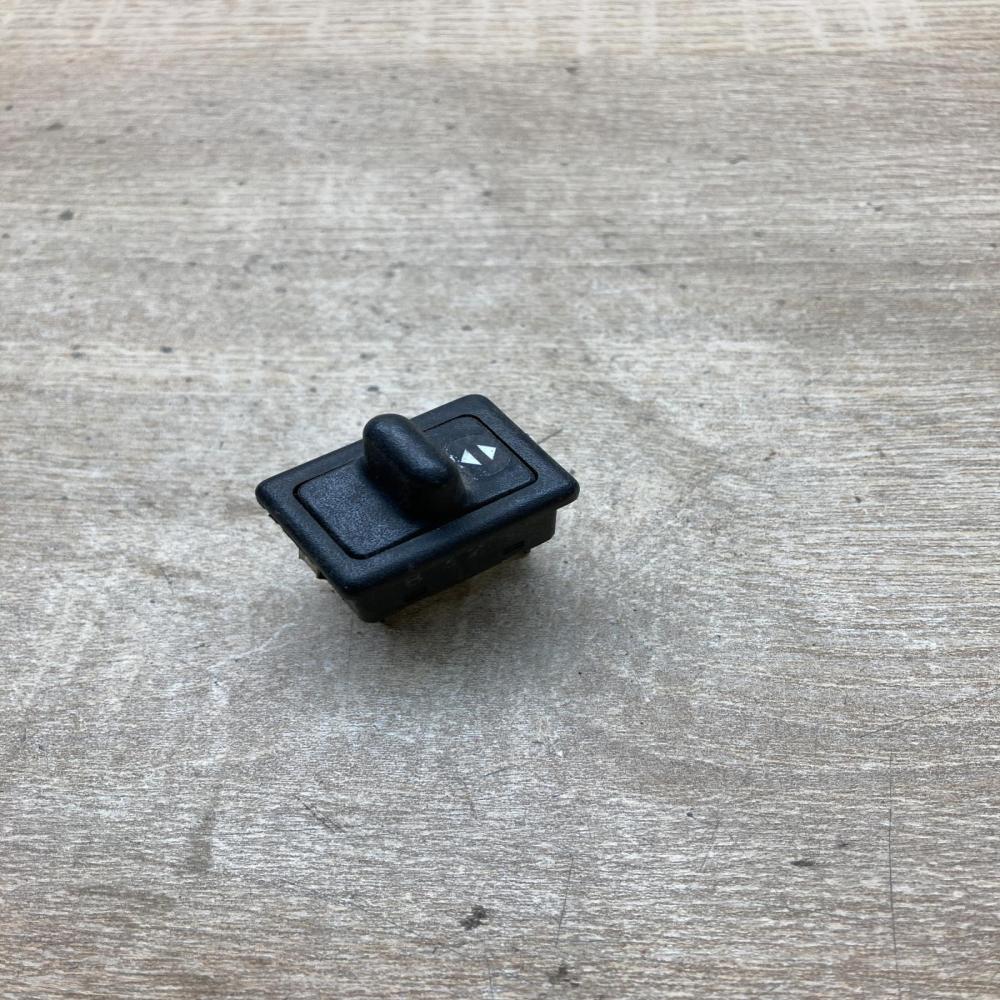 443959855B   Electric window control switch Audi 100 200 5000 C3