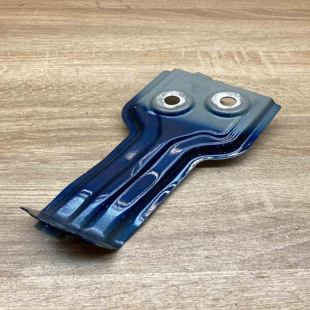 7397516 298A  Fender mounting bracket BMW X3 G01