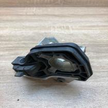 7186513 743149 10  Radiator mount bracket BMW 5 F10 F11