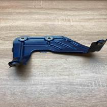 7424677 297A  Fender mounting bracket BMW X3 G01