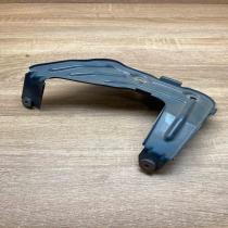 7424677 297A  Fender mounting bracket BMW X3 G01