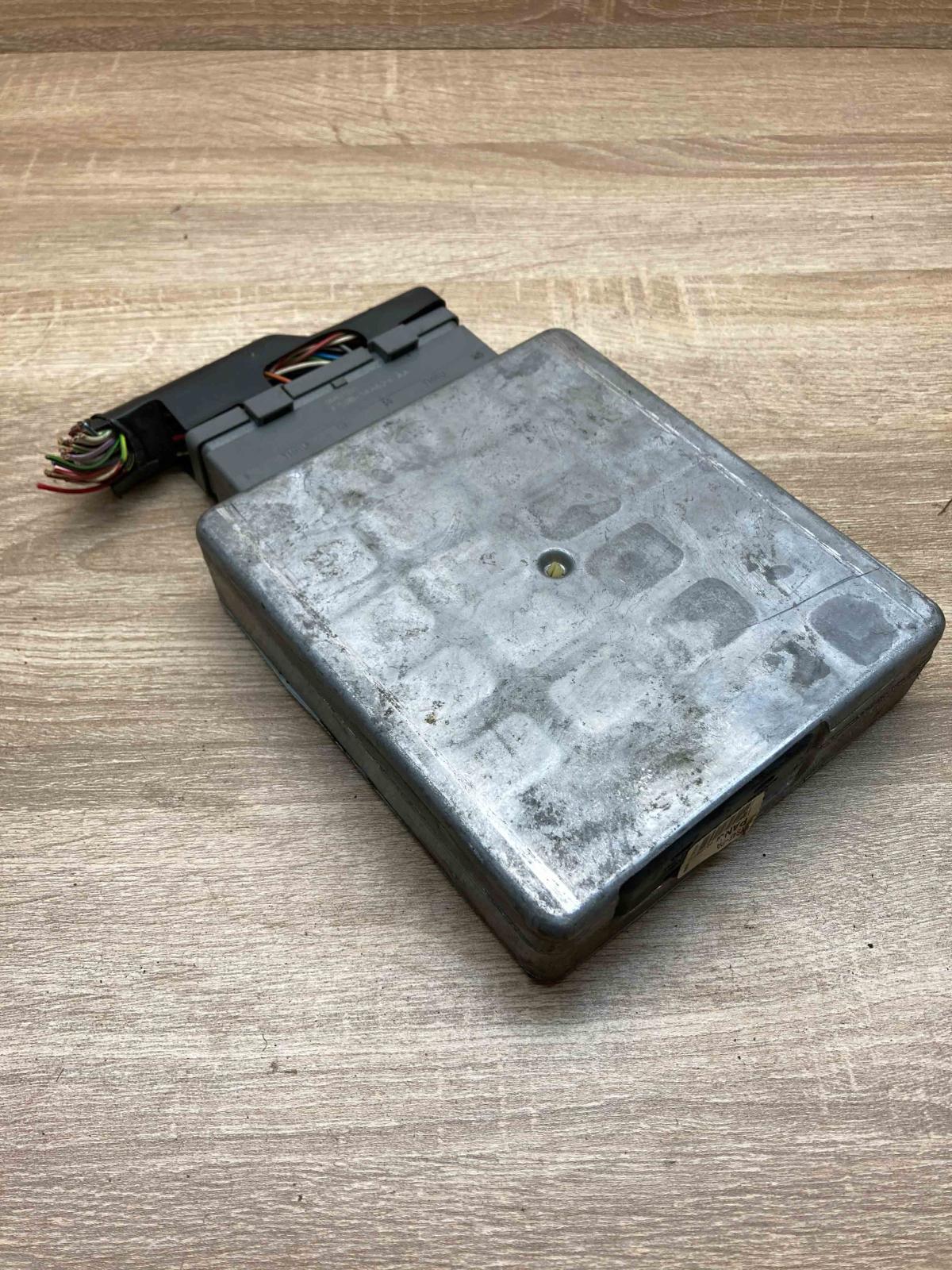 YS4F 12A650 PA F5SB 14A624 AA  Engine control unit/module ECU Ford Focus
