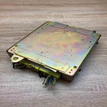 MD305771 E2T61586 4711M Engine control unit/module ECU Mitsubishi Lancer