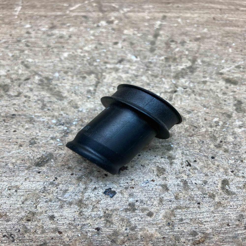 8222183   Cigarette lighter BMW 5 E60 E61