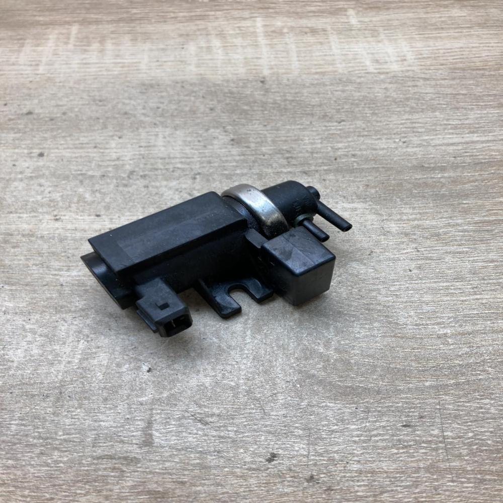 2247906 72279600  Turbo solenoid valve BMW 5 E39