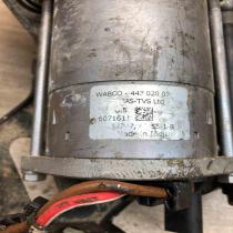 6875177 6071611  Air suspension compressor/pump BMW X5 F15