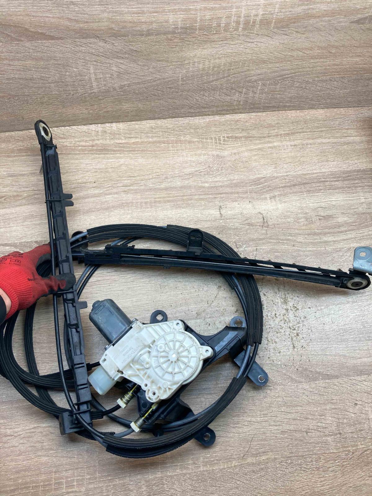 7385491 C58880 105  Curtain motor BMW 5 G30 G31