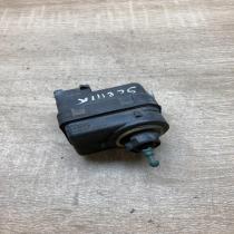 Renault Scenic   Headlight level adjustment motor Renault Scenic I
