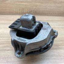 6890831 050319  Engine mount bracket BMW X5 G05