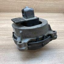 8482771 140119  Engine mount bracket BMW X3 G01