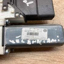 975280 200 3C09959703  Rear door window regulator motor Volkswagen PASSAT B6