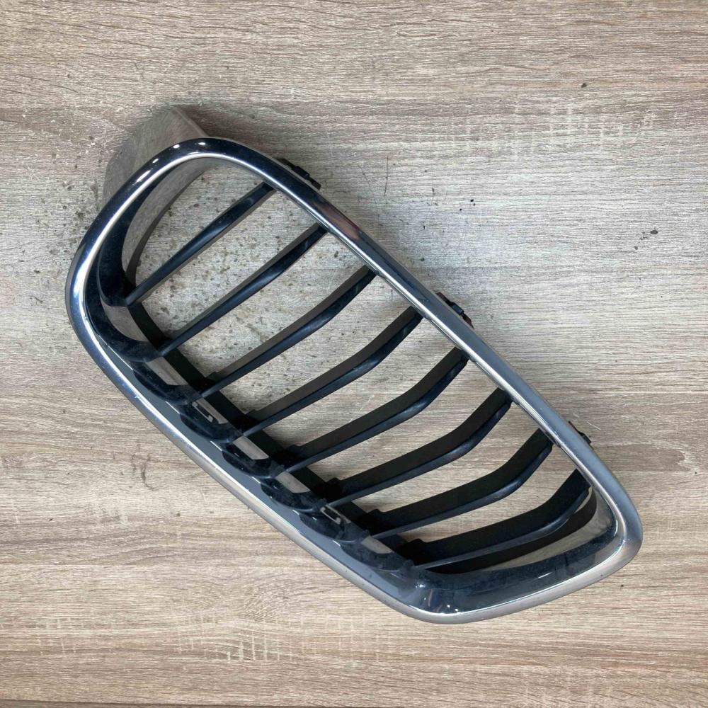 7255412 7263481 Right Front bumper upper radiator grill BMW 3 F30 F35 F31