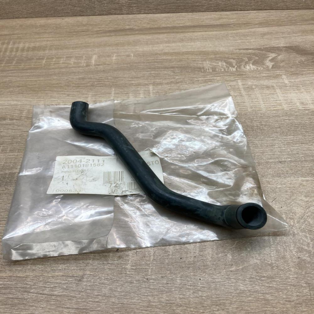 A1110181582   Breather/breather pipe/hose Mercedes-Benz C W202