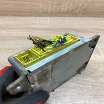 B25E57K30B 0D07A  Airbag control unit/module Mazda 323 F