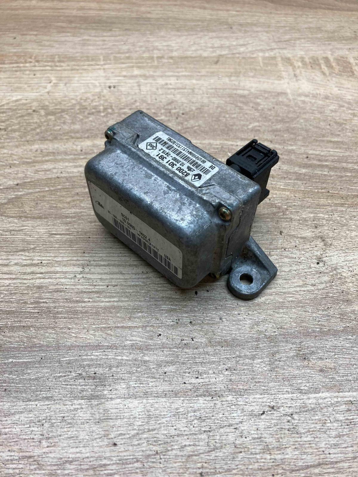 8200301391 100980 04152  ESP acceleration yaw rate sensor Renault Laguna II