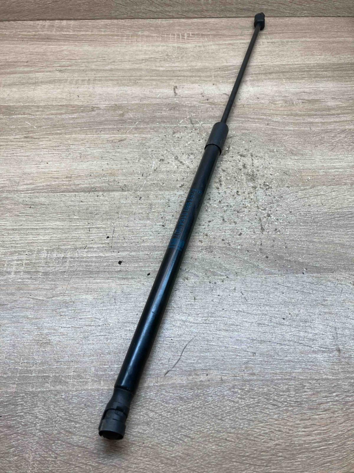 A253980164 405845 0300N  Tailgate/trunk strut/damper Mercedes-Benz GLC X253 C253