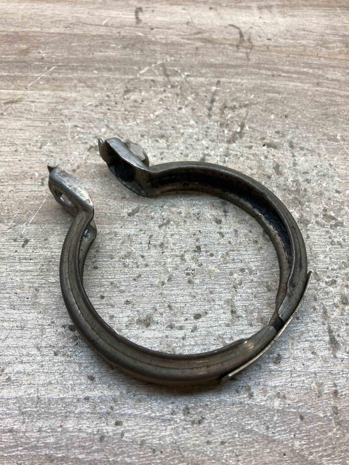 A0029954702   Muffler pipe connector clamp Mercedes-Benz C W205