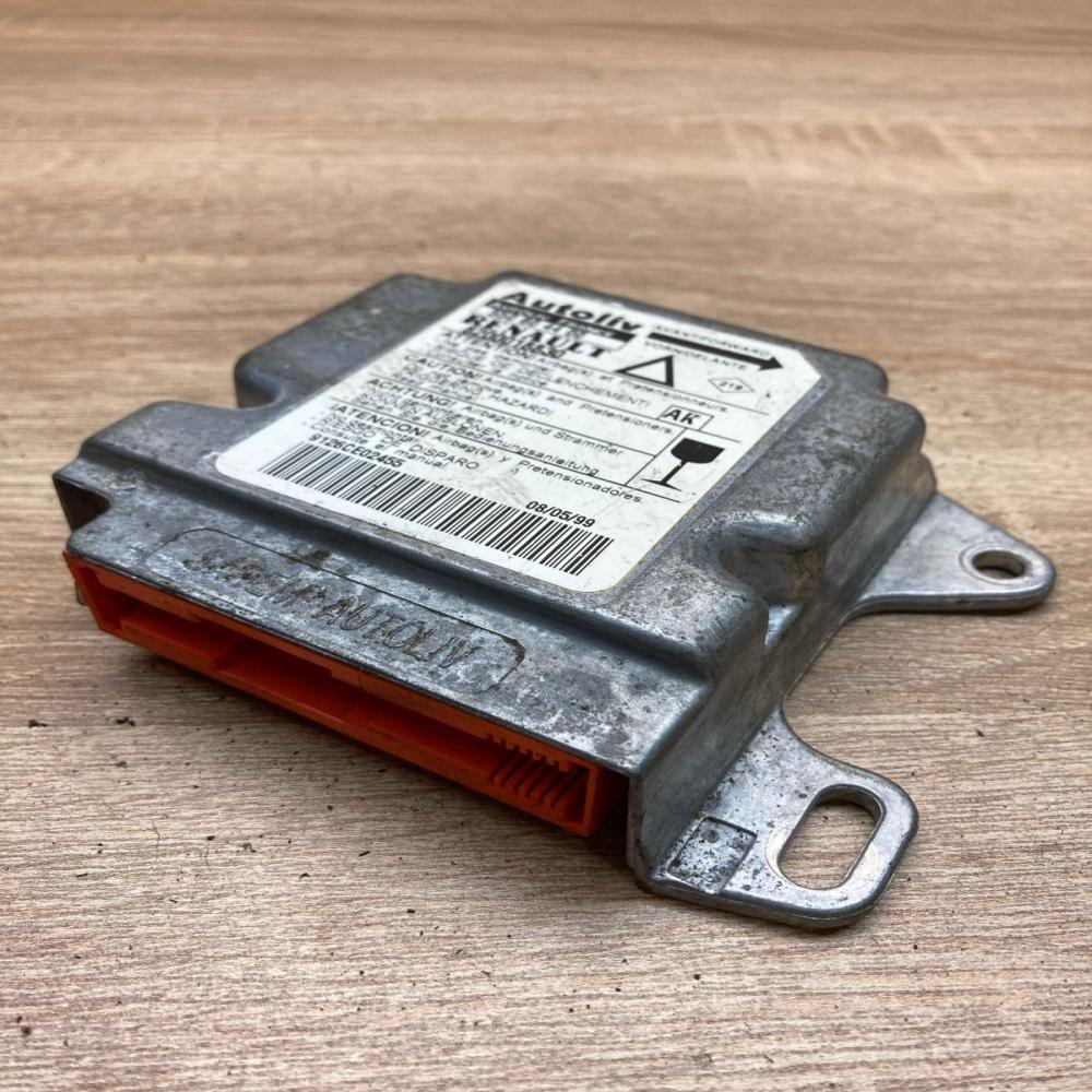 550804400 8200018830  Airbag control unit/module Renault Laguna I