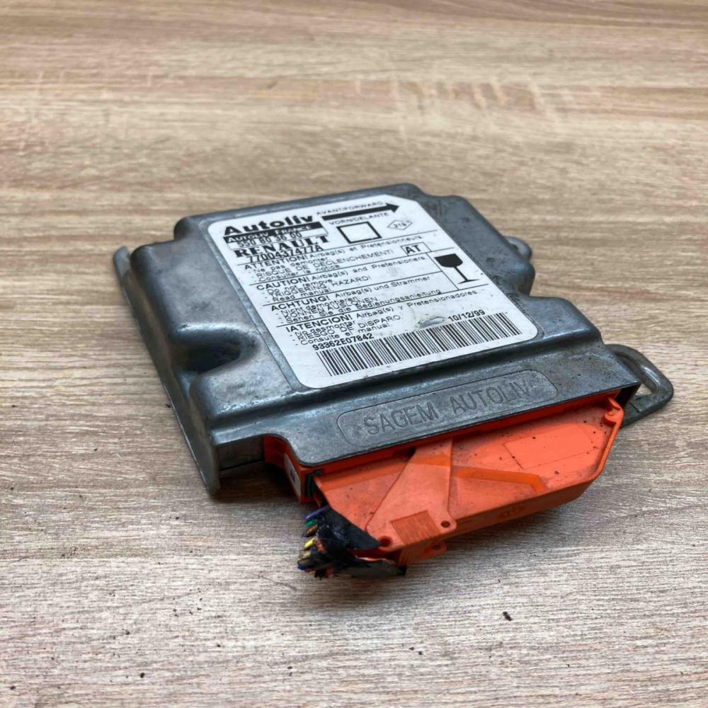 550803600 7700437477A  Airbag control unit/module Renault Megane I