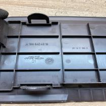 A1665404516   Fuse box cover Mercedes-Benz GLS X166