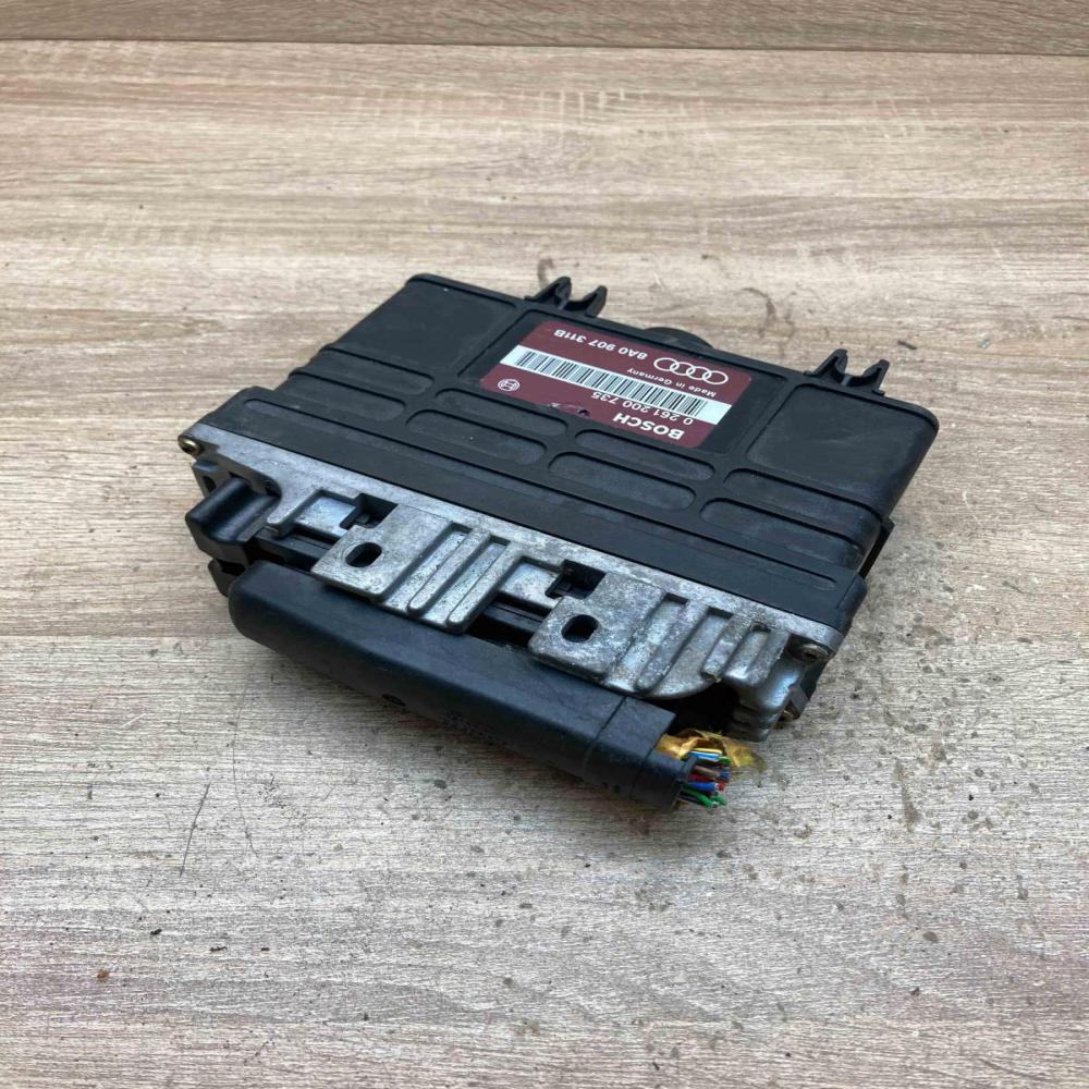 8A0907311B 0261200735  Engine control unit/module ECU Audi 80 90 B3