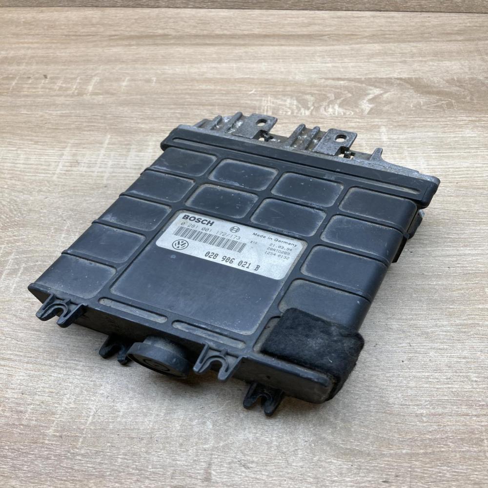 028906021B 0281001172  Engine control unit/module ECU Volkswagen PASSAT B4